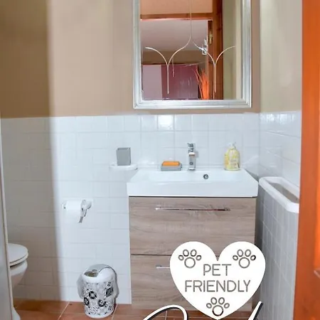 Aurora Villa *