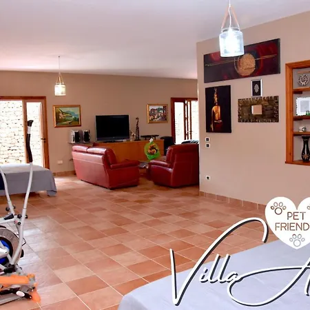 Aurora Villa